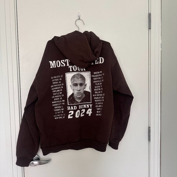 COPY - Bad Bunny Most Wanted Tour Hoodie - XL - Picture 3 of 5